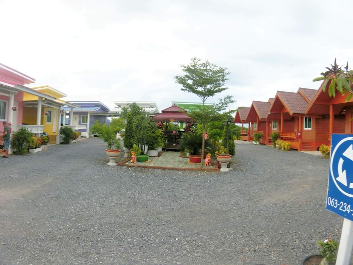 Panrasgsa Resort Lupburi Resort护理