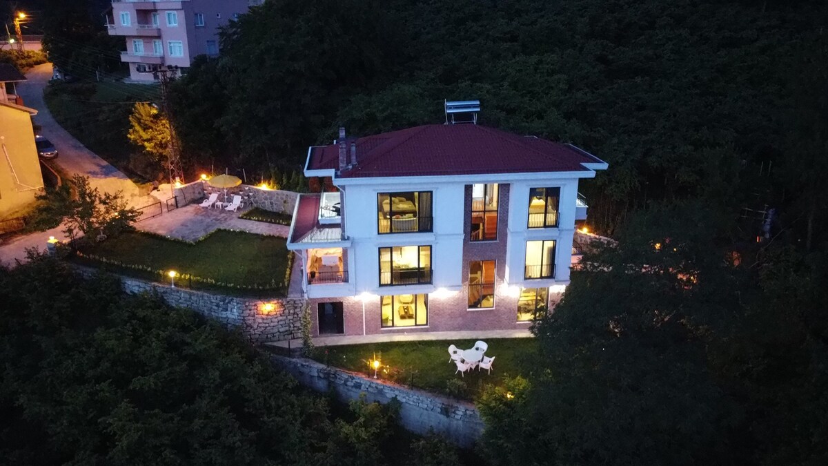 Blacksea First Line Luxury Villa