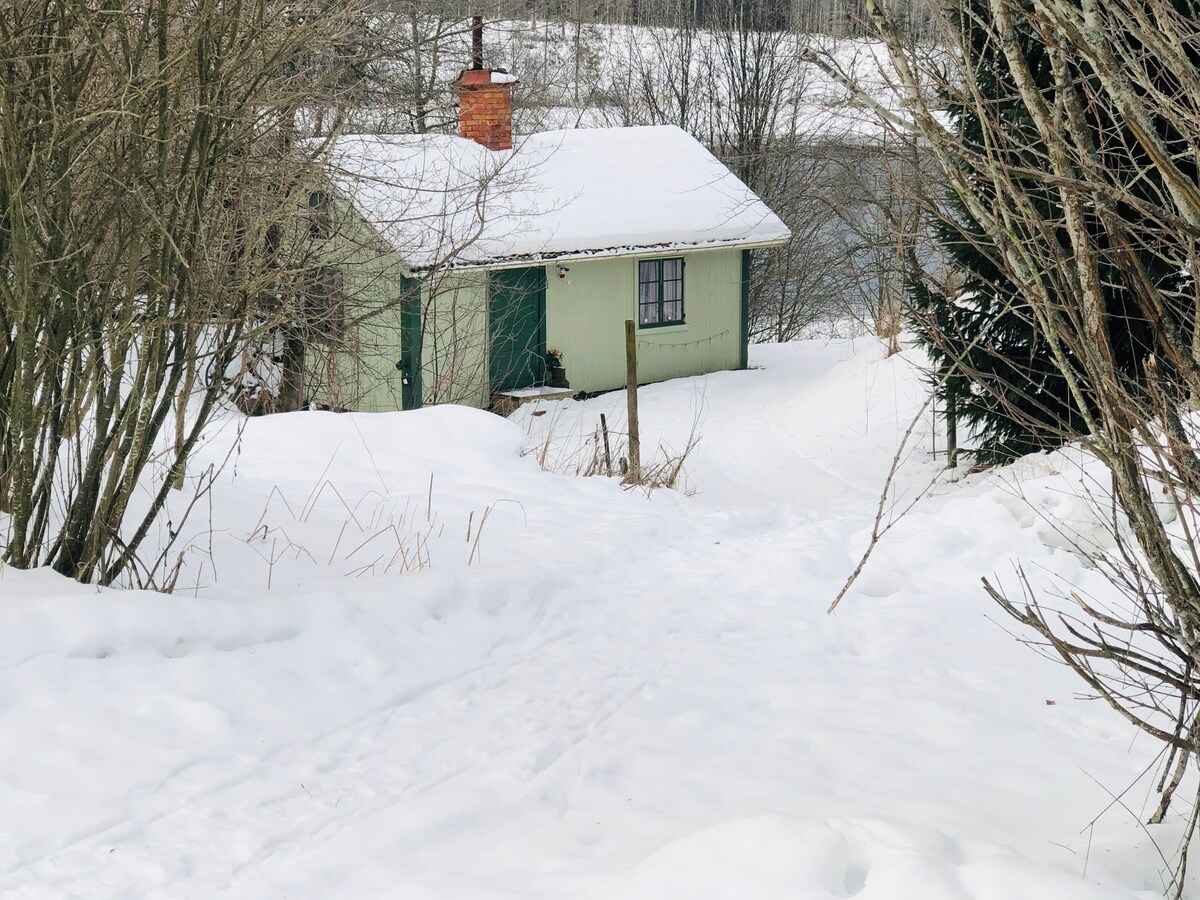 Fisherman 's Hideaway Cabin