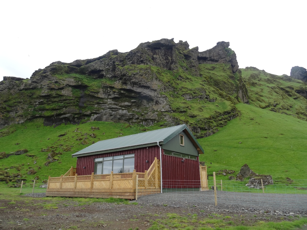 Skarðshlíð II ，小屋by Eyjafjallajökull