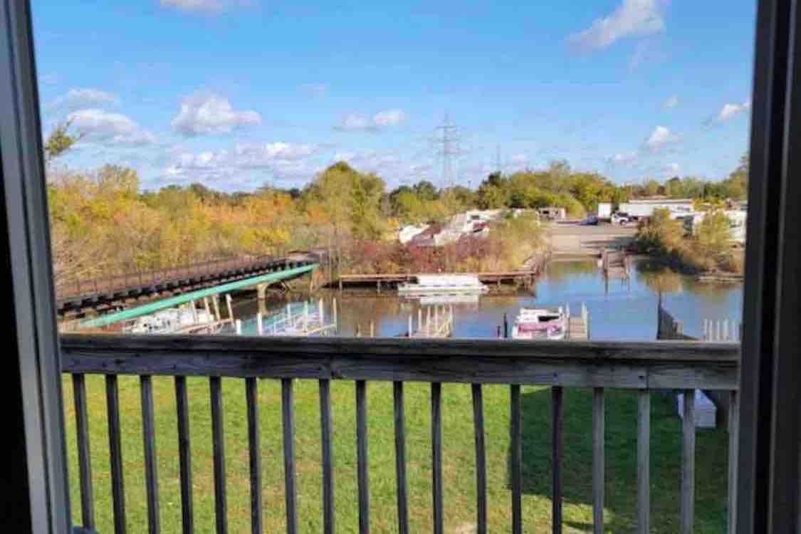 Canal Side 2 bedroom upper unit