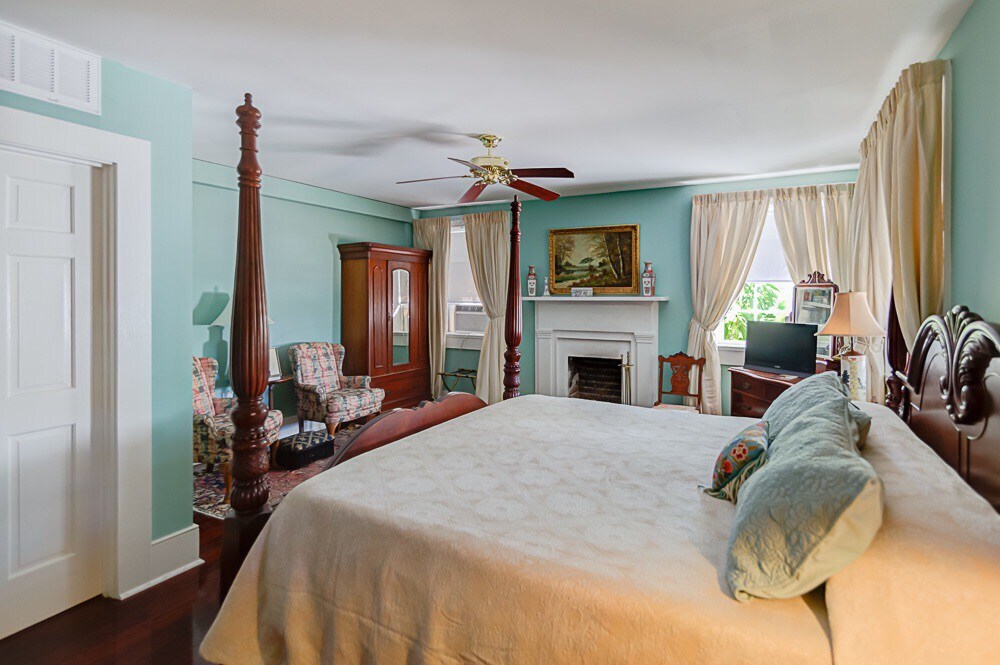 Camellia Room - Duff Green Mansion