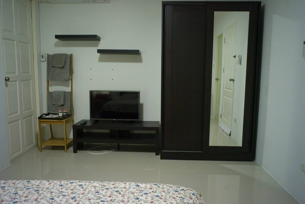 Nice Nap Hostel Room Type II