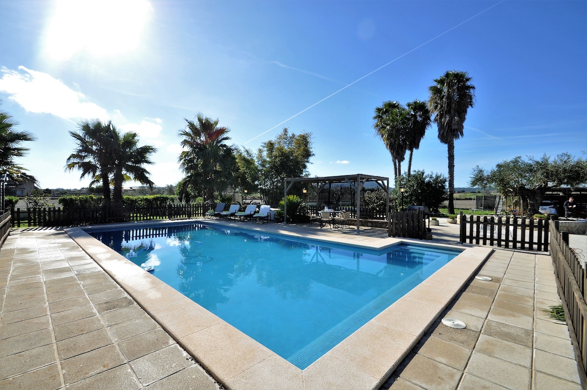 Villa Son Vanrell con gran piscina
