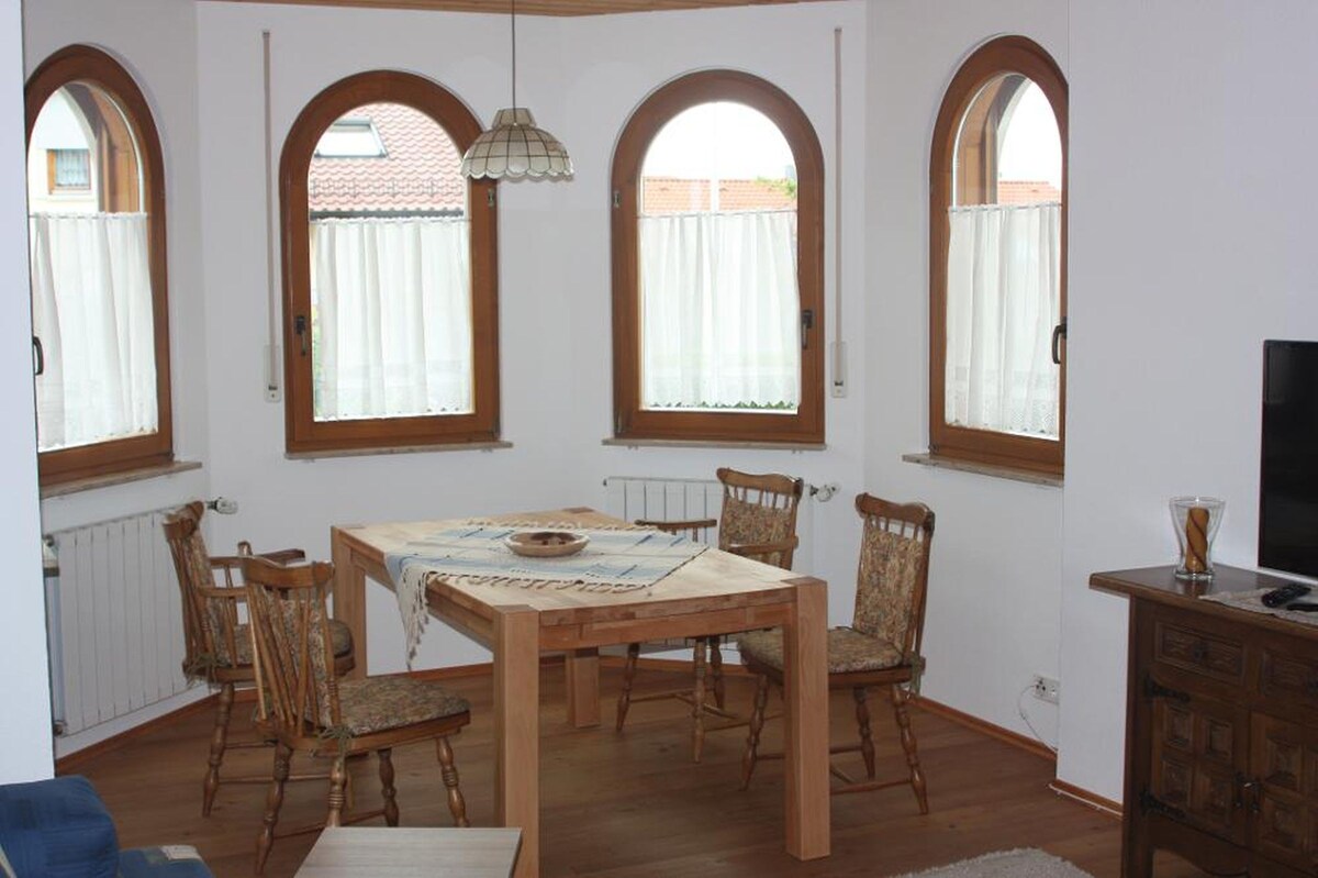 Ferienwohnung Panoramablick ， (Mössingen) ， Ferienwohnung Panoramablick ， 60平方米， 1 Schlafzimmer ，最多4人