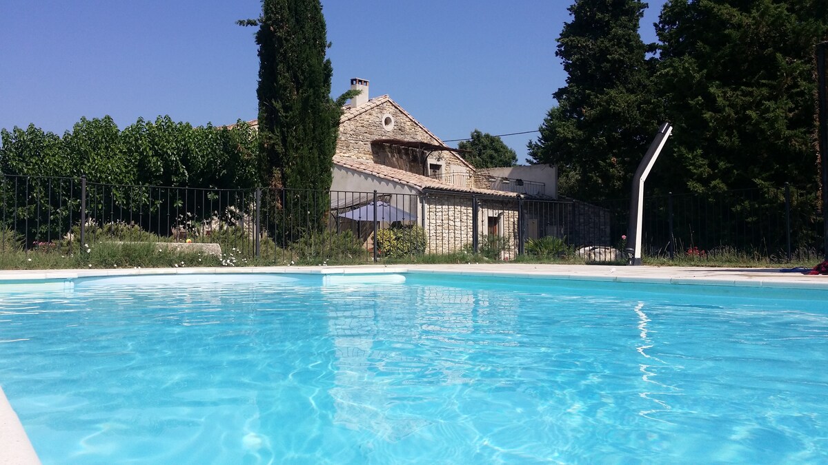 "La Fénière"  avec piscine en Drôme  Provençale