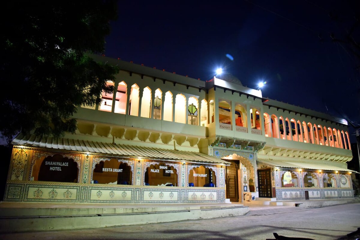 Hotel Shahi Palace酒店-套房