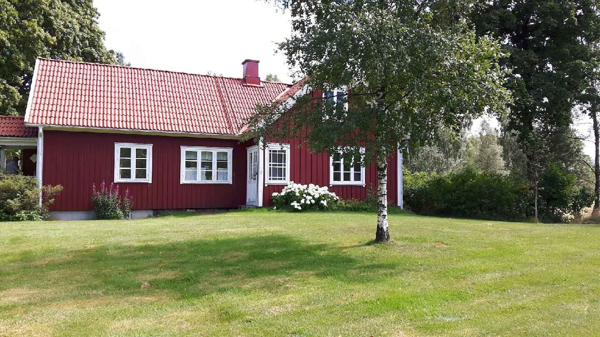 舒适的房子，靠近Gekås Ullared