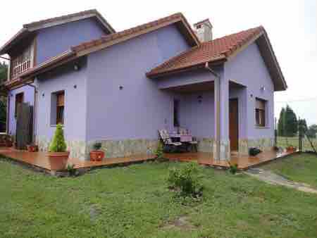 Apartamento en Bañugues cerca de Cabo Peñas.