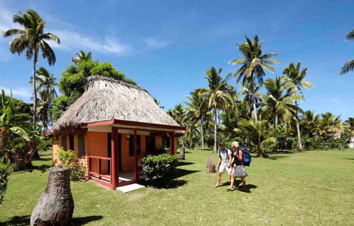 Nabua Lodge • Hidden Getaway • Ocean Front