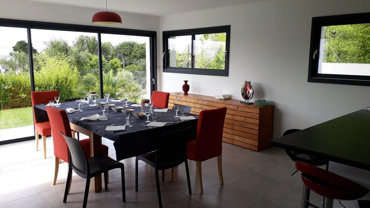 maison au calme, vue mer et jacuzzi en supplément