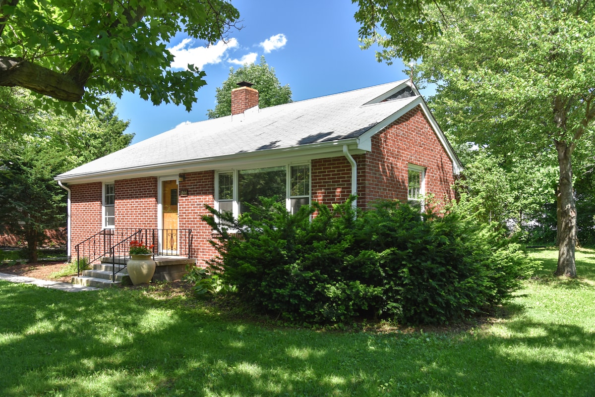 1844 Garden St House w/Sauna