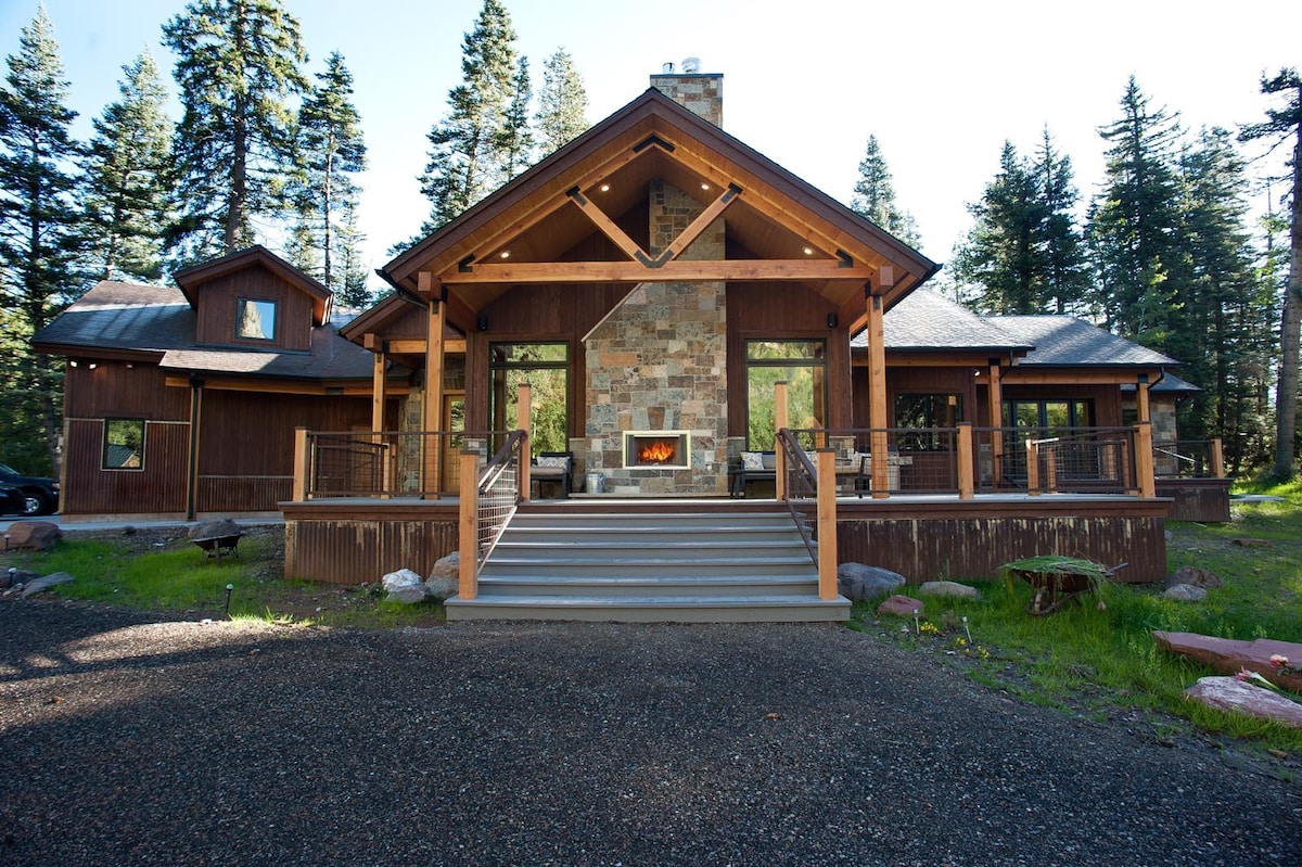 Luxurious mountain retreat, Irma J Ranch