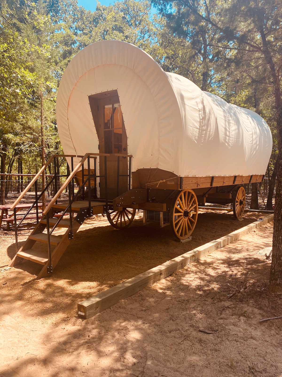 Conestoga Wagon 2-Pool/热水浴缸@ Oak Meadow Ranch