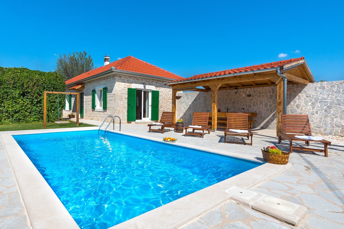 Krka National park holiday house with pool