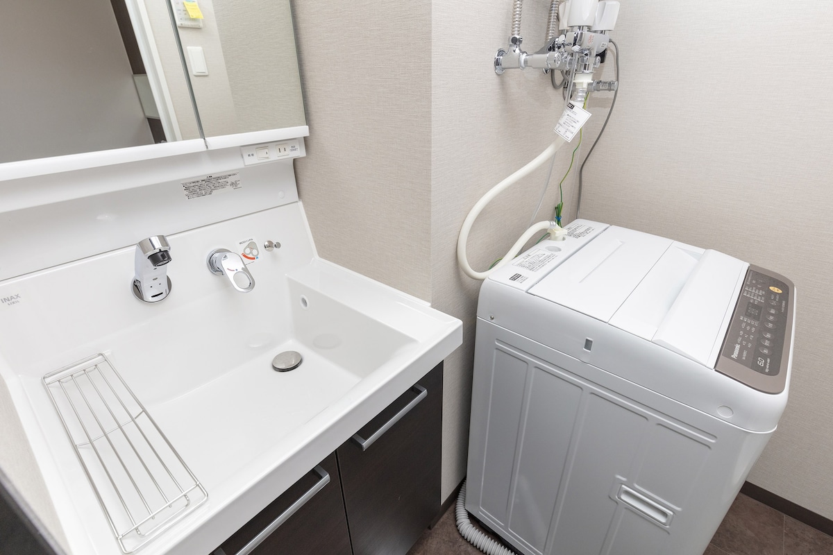 【新千歳空港からたったの2駅】2019年7月オープン!バストイレ別・洗濯機完備の暮らすホテル!