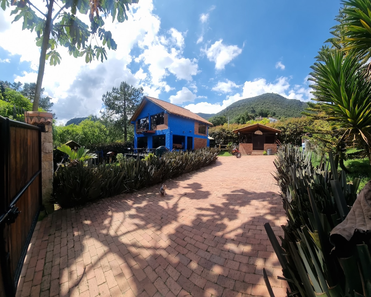 Casa Villa Raquel  en Tabio, Cundinamarca