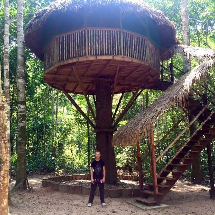 亚马逊丛林中的树屋避难所！