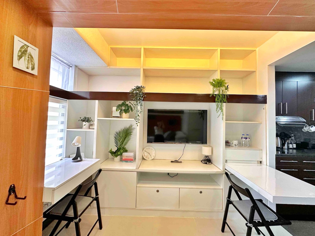 Modern and cozy condo at Araneta Cubao
