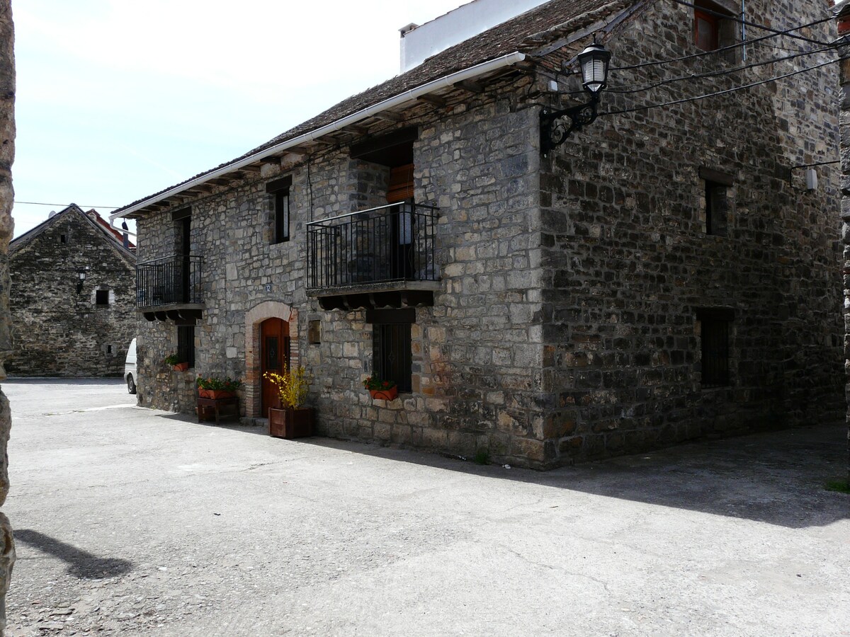 CASA RURAL QUILERO (hasta 4 personas)