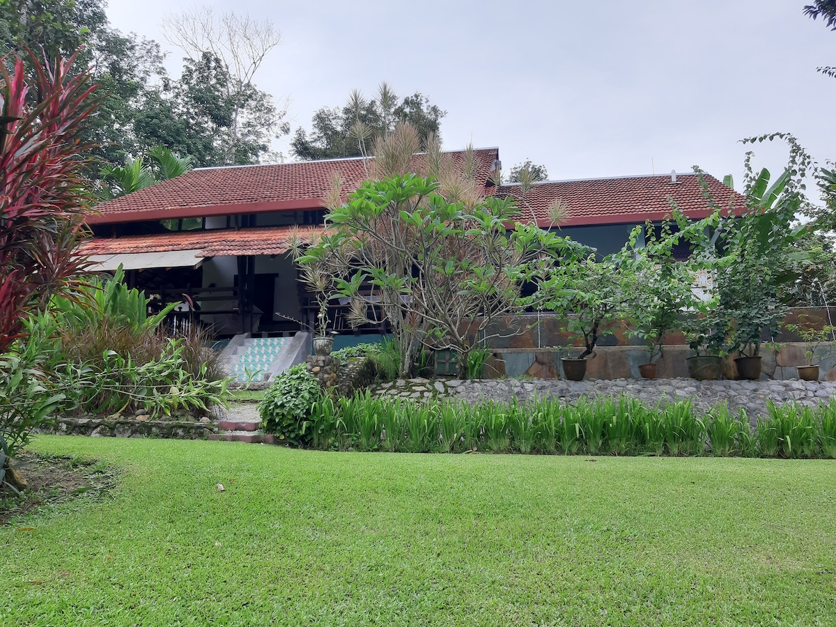 Aman Dusun Farm Retreat The Riverview House