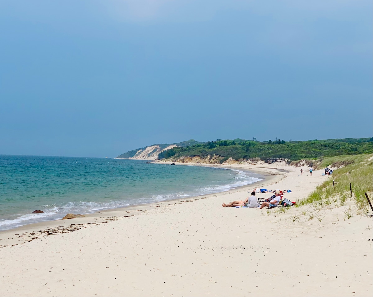 Behold the Beach - Steps from Lamberts Cove Beach