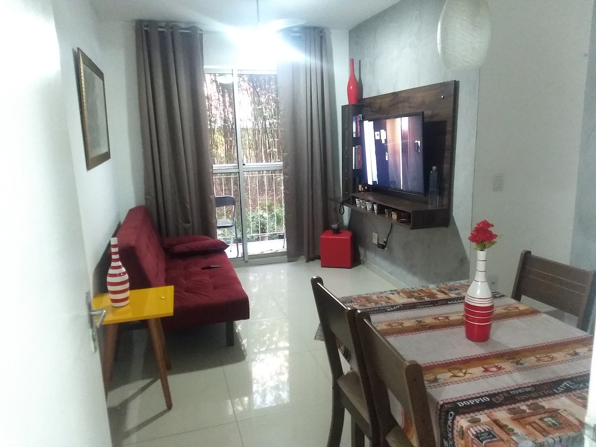 Excelente Apartamento na Baixada de 2 qts seg24h