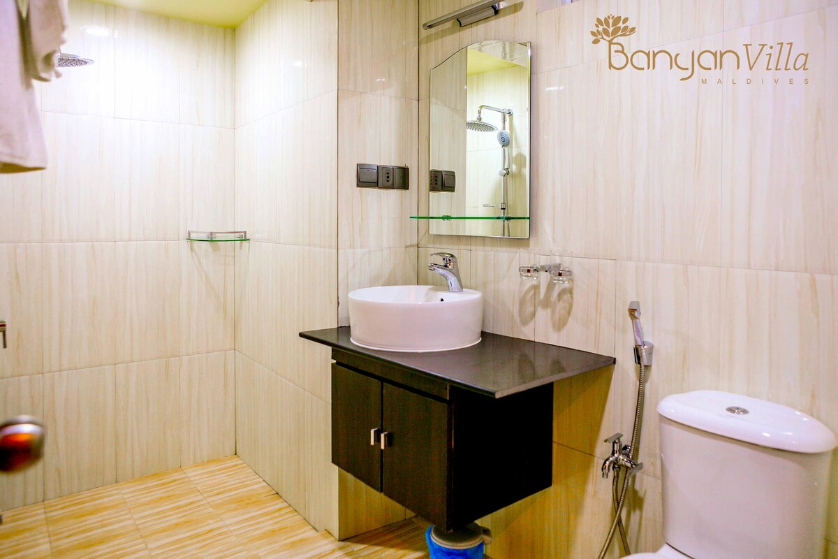 Banyan别墅Dhangethi -带水疗浴室的豪华客房