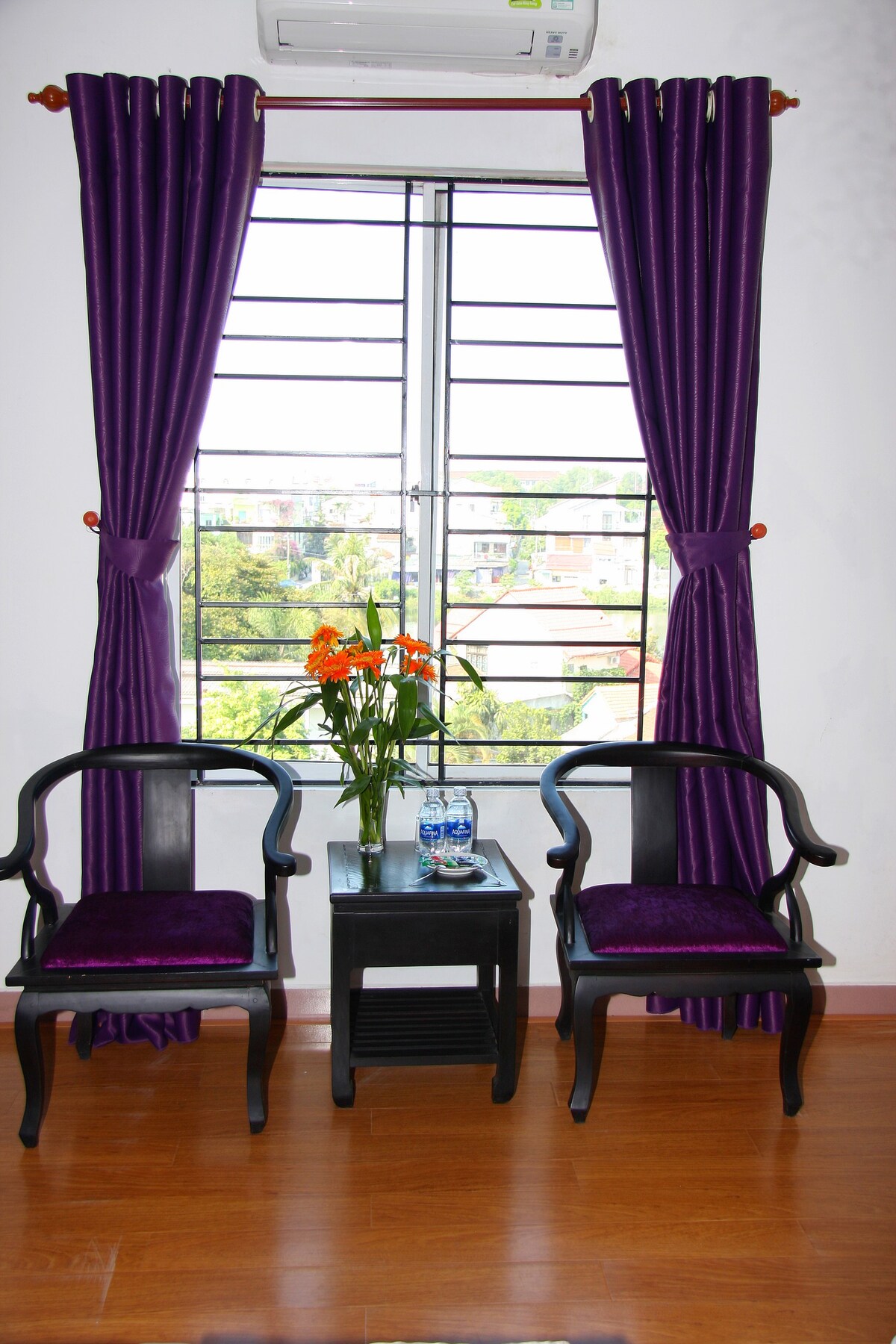 Deluxe family room in centre Hue city