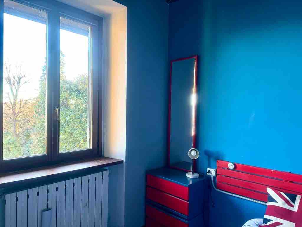 Il Glicine -莫纳特湖带卫生间的房间