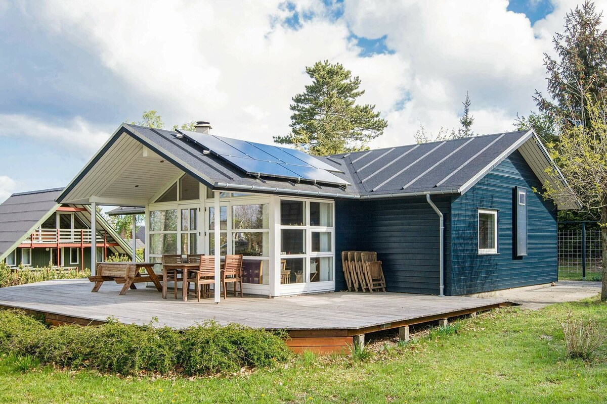 6 person holiday home in glesborg