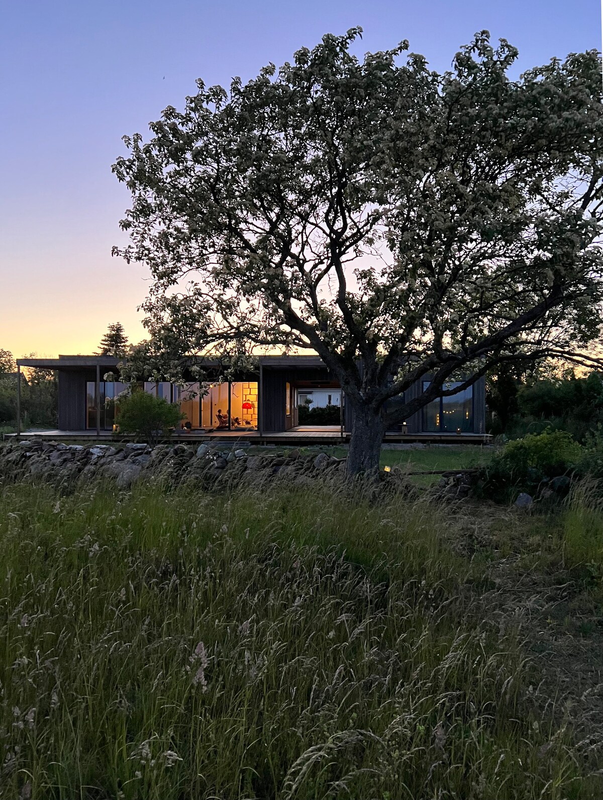 Beach bungalow in lovely Kårehamn.