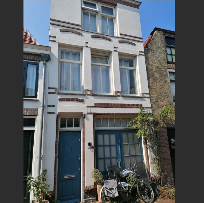 距离阿姆斯特丹15分钟车程，典型的荷兰房子很不错！ ！ ！