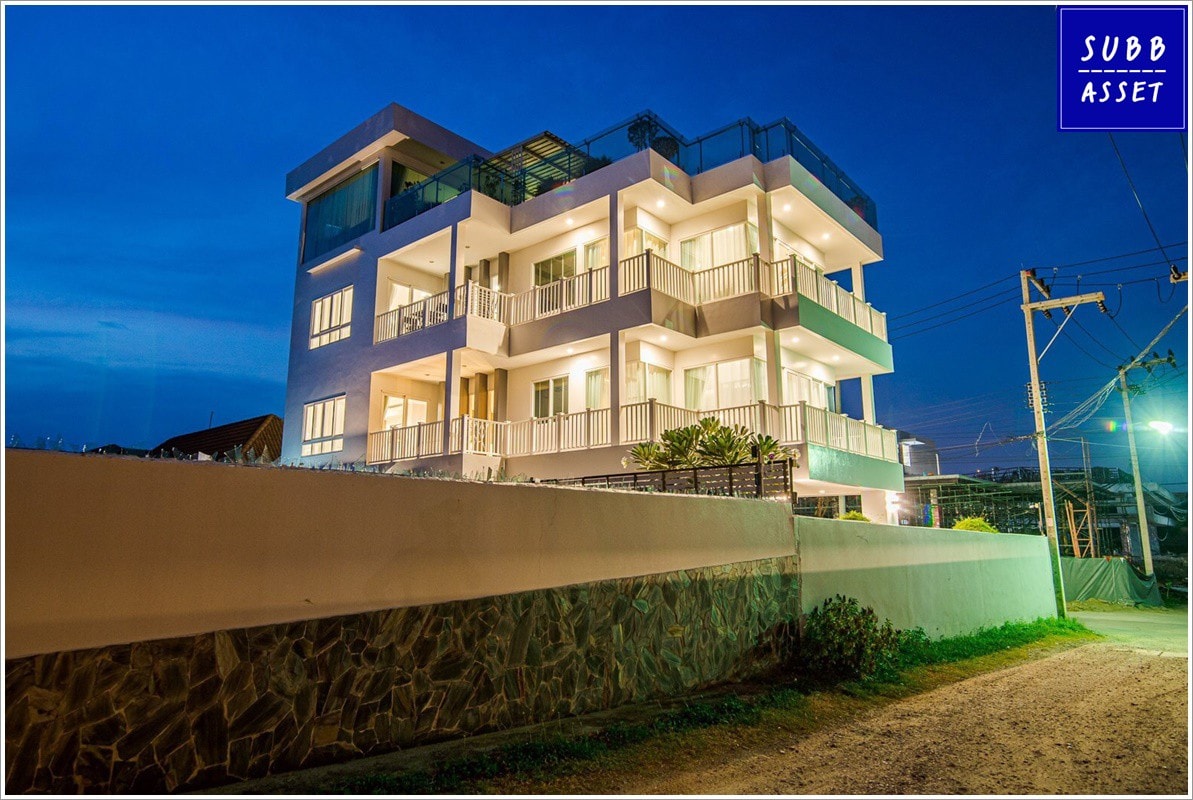 Huahin Poolvilla for 25 Persons | 30m to the beach
