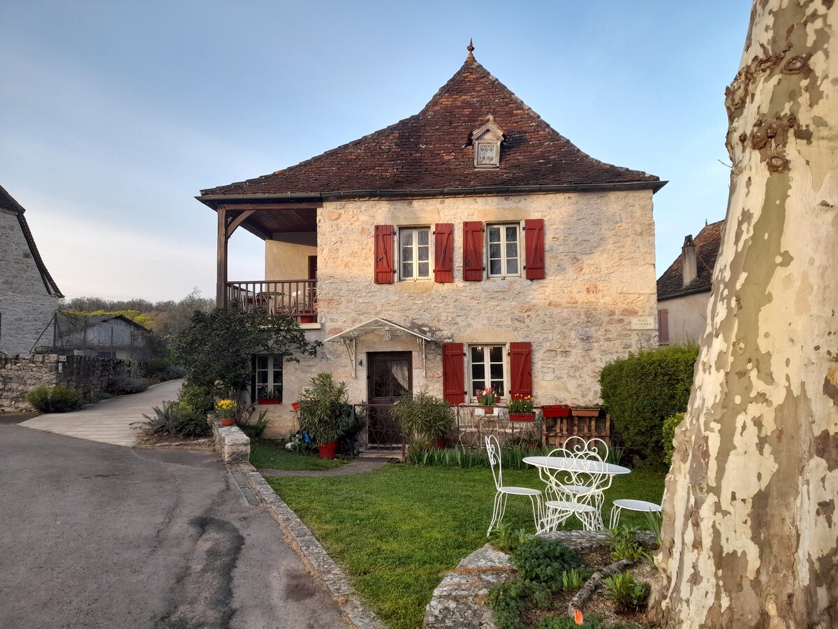 Character home in Loubressac close to Rocamadour