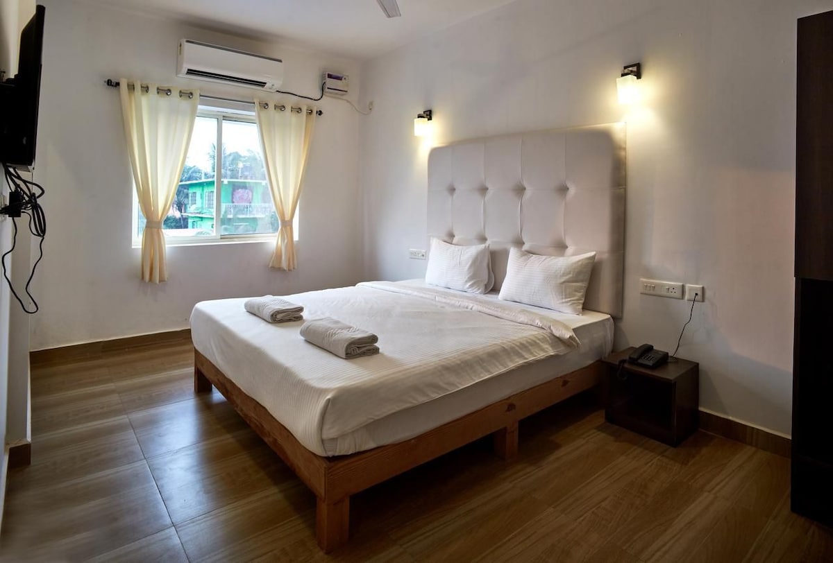 3 Hotel Rooms G-4 with Pool near Arambol Beach
