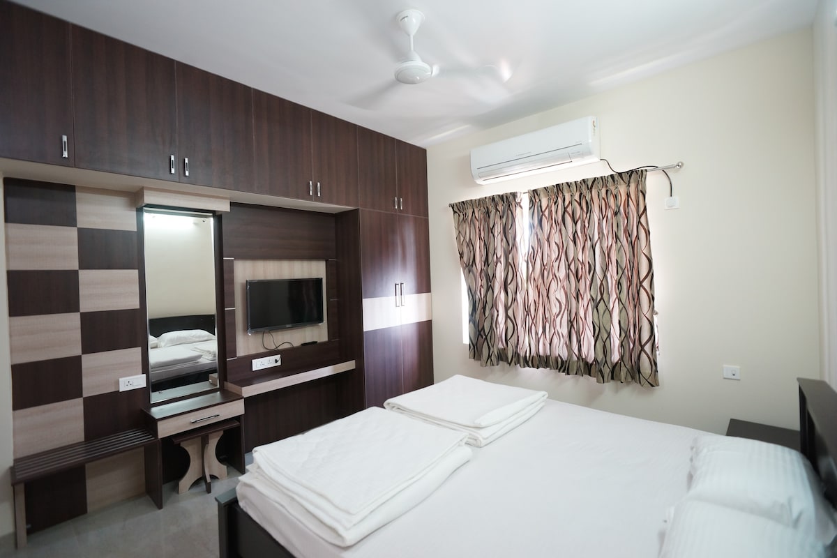 Premium Suite-1 BHK酒店式公寓2Adult +1名居室
