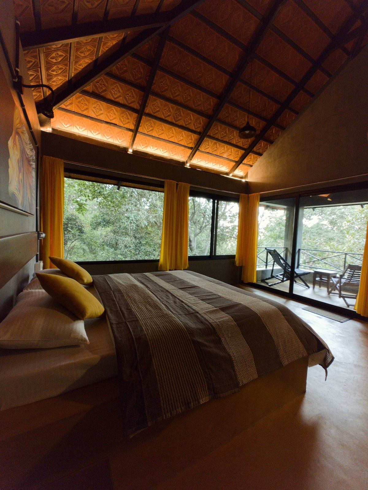 Independent cottage with forest view.