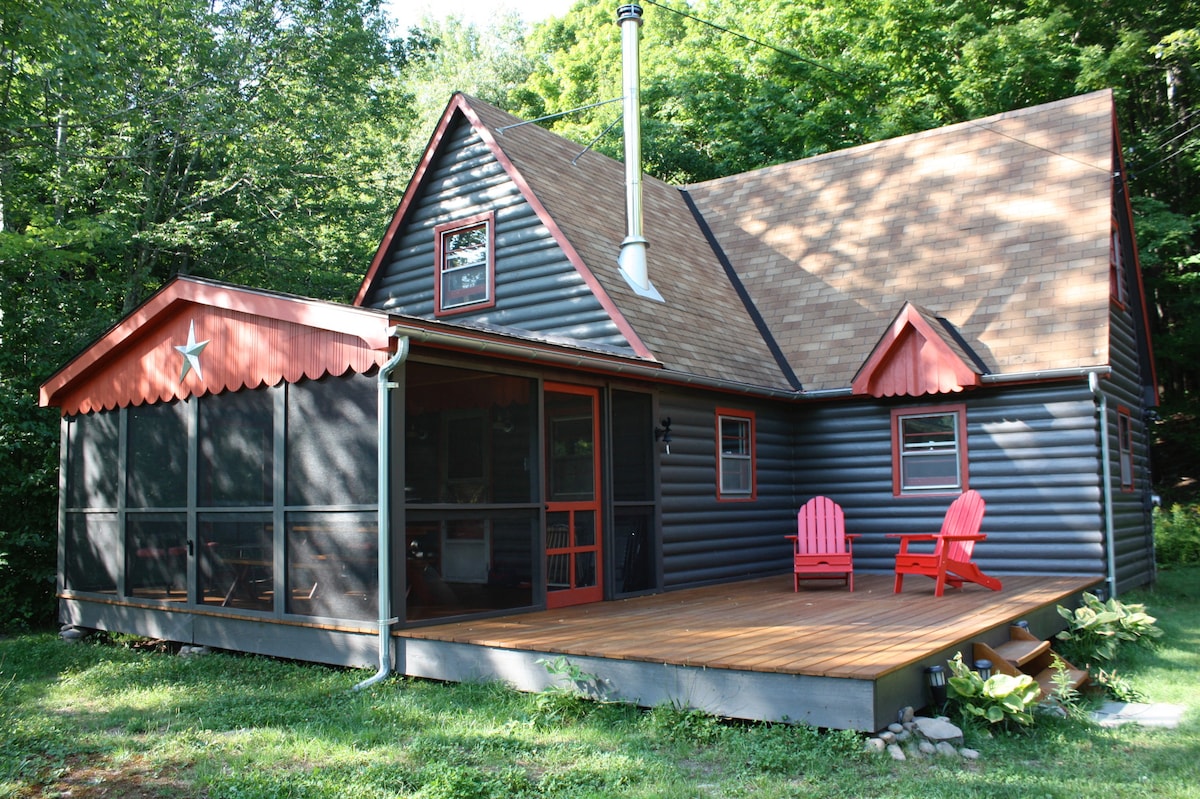 Catskills Mountain Creek Cottage