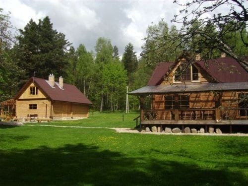 斯文塔斯湖（ Švento Sodyba ）附近的家园