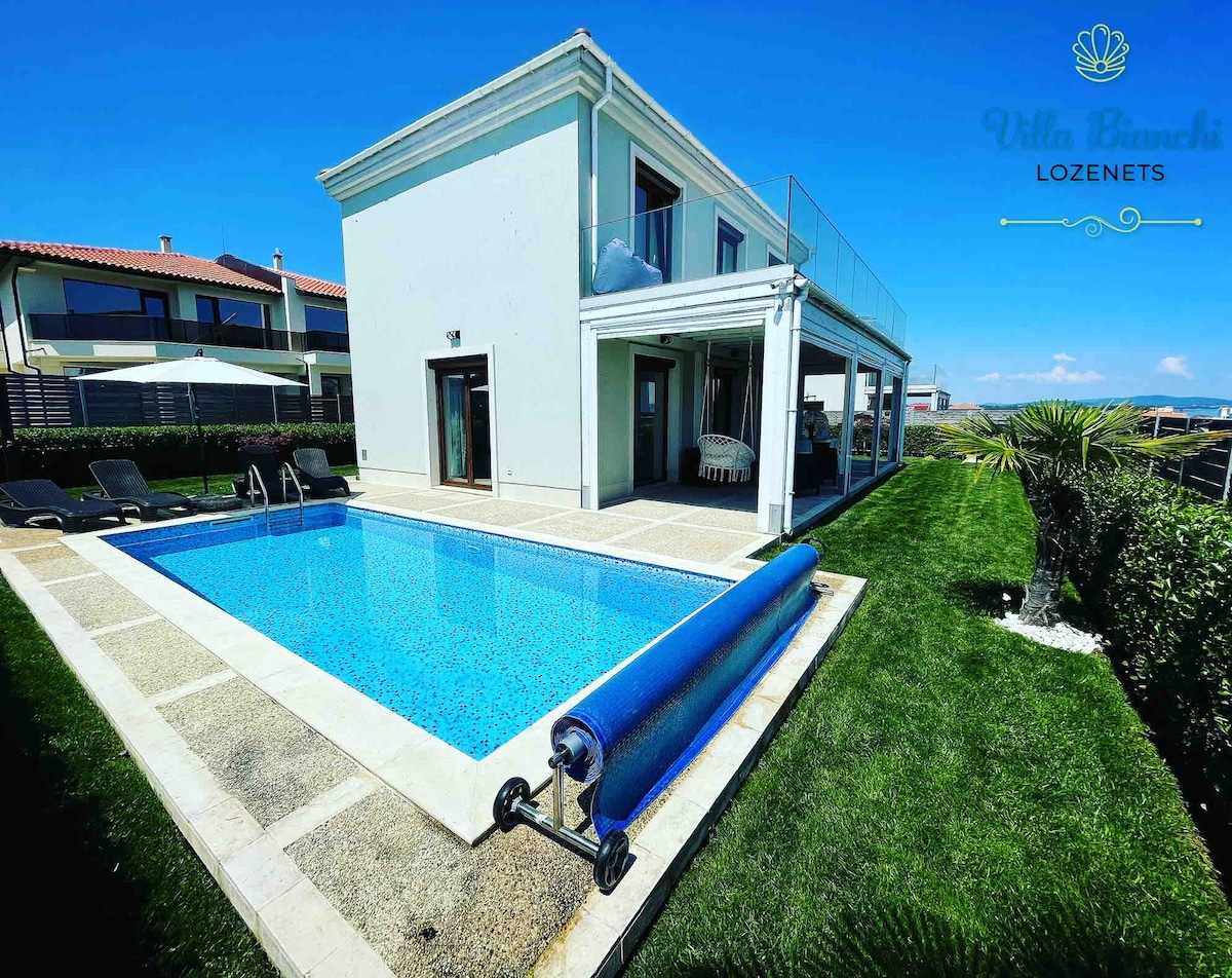 黑海保加利亚别墅，带私人游泳池
