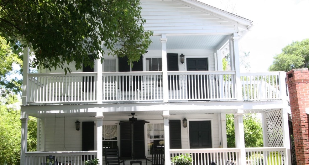 Historic Beaufort Carriage House (Wren's Nest)