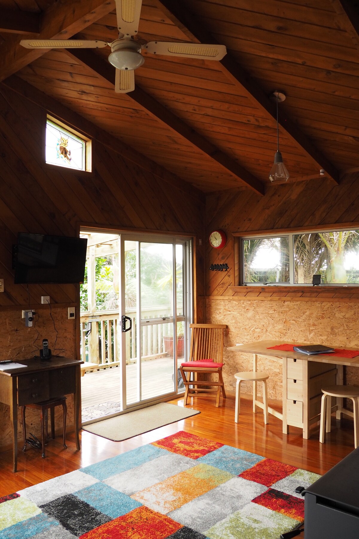 Ruru Cottage at Beautiful Bethells Beach