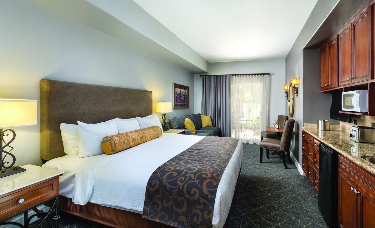 Vino Bello Resort - Resort Suite King Accessible
