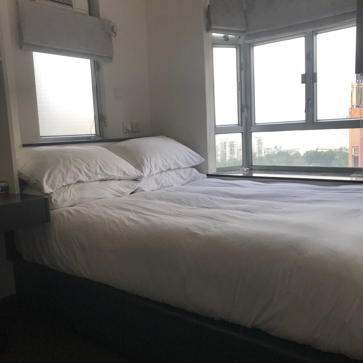 舒适的2卧公寓。香港岛，方便前往市区