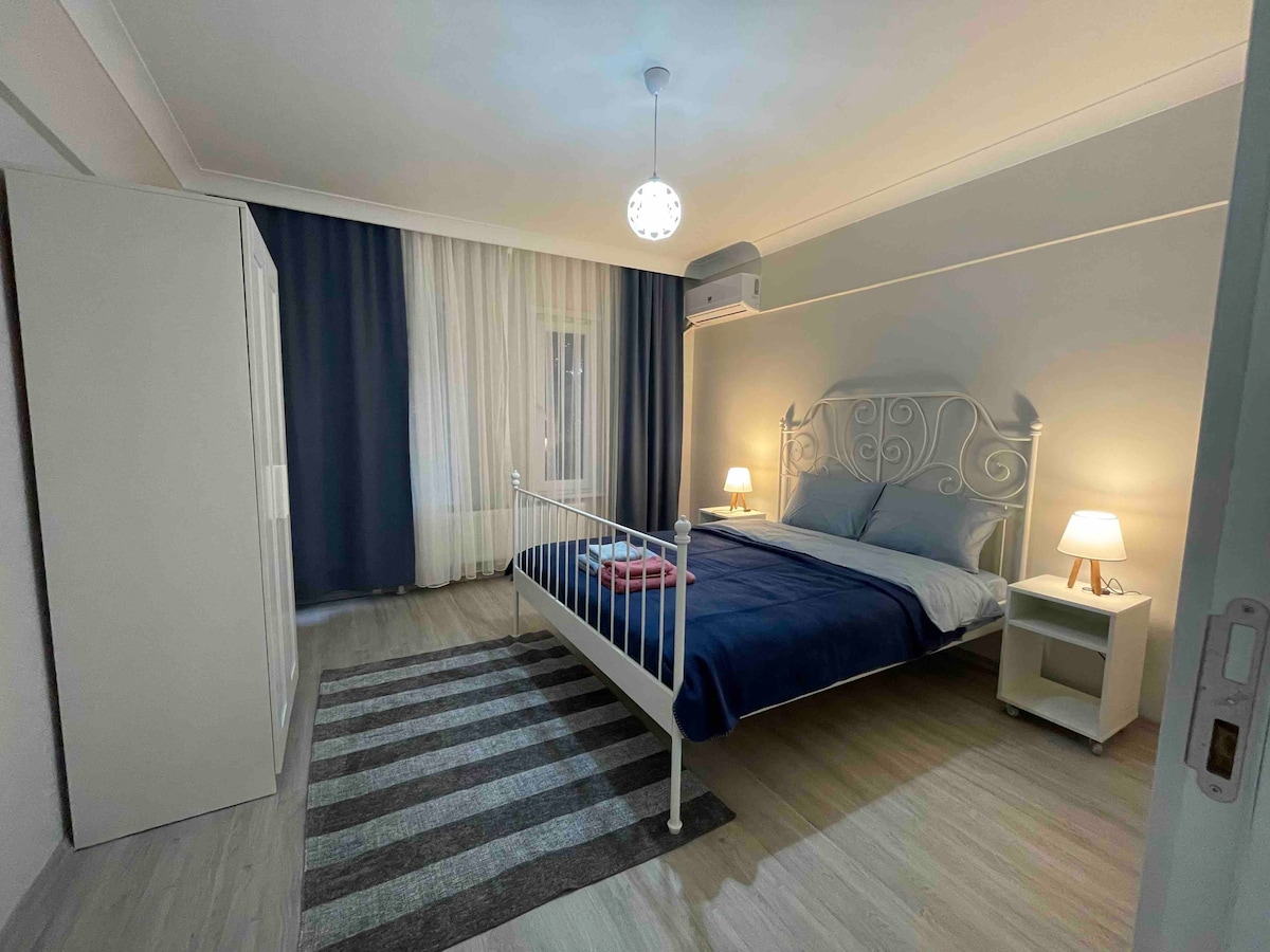 Modern & Spacious Apartment in Kadıköy