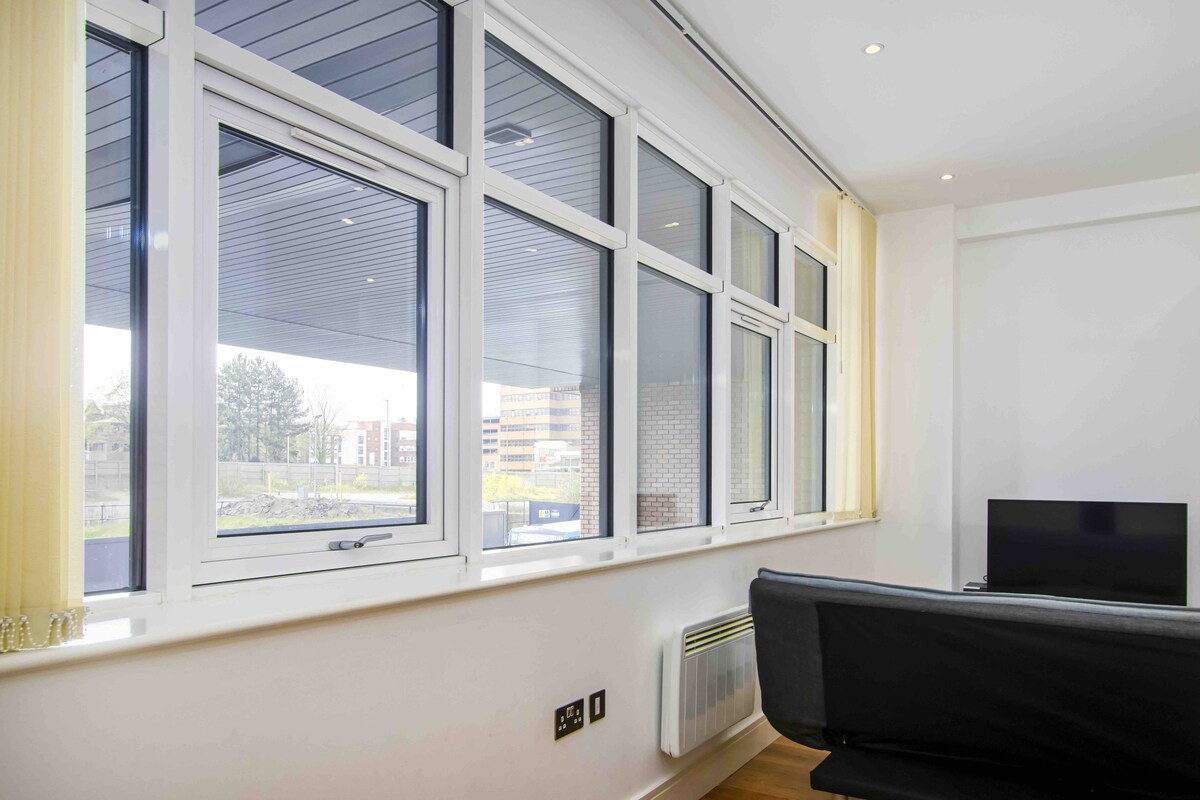 Luxury Apartment Luton town, Station 602