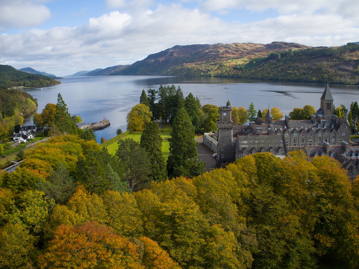 尼斯湖（ Loch Ness ）小屋，可欣赏河畔美景！