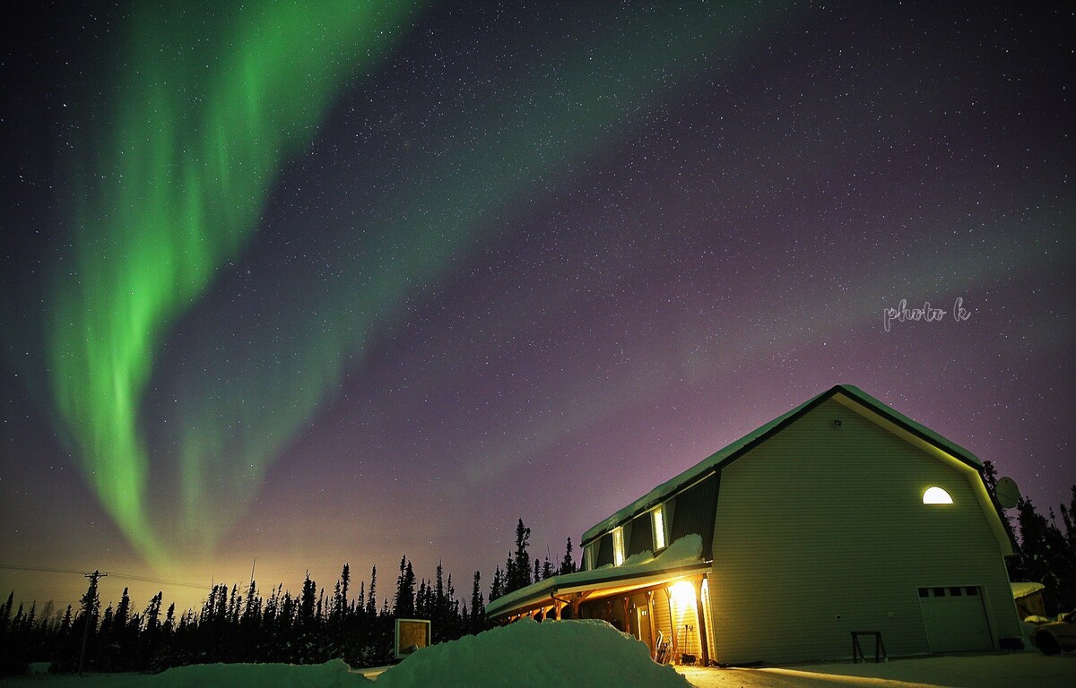 AURORAORA NIGHTS Nights Inn的Northern Nights Hideout