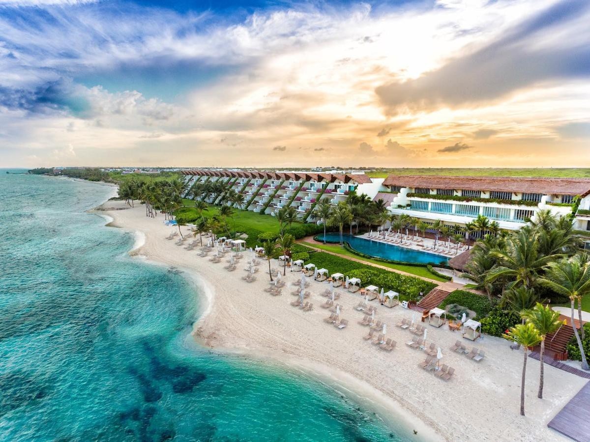 R 1519 Grand Velas Riviera Maya with Picnic Areas ,2 Indoor Pools ,3 Outdoor Pools ,and 4 Spa Tubs